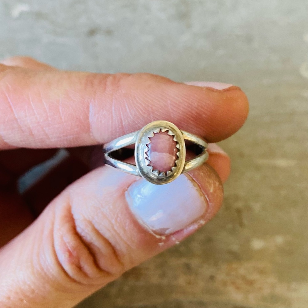 Artisan Pink Stone Sterling Silver Split Shank Ring